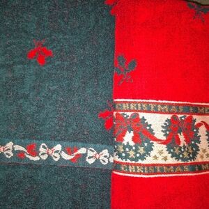Christmas Holiday Decor Bath Towel Set Reversible Red Green Large 24x48 BrandNew